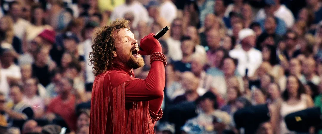 DI-RECT — Live @ De Kuip — still 2