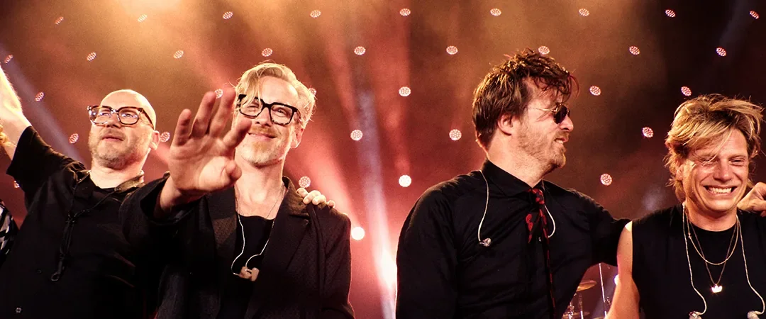 DI-RECT — Live @ De Kuip — still 6
