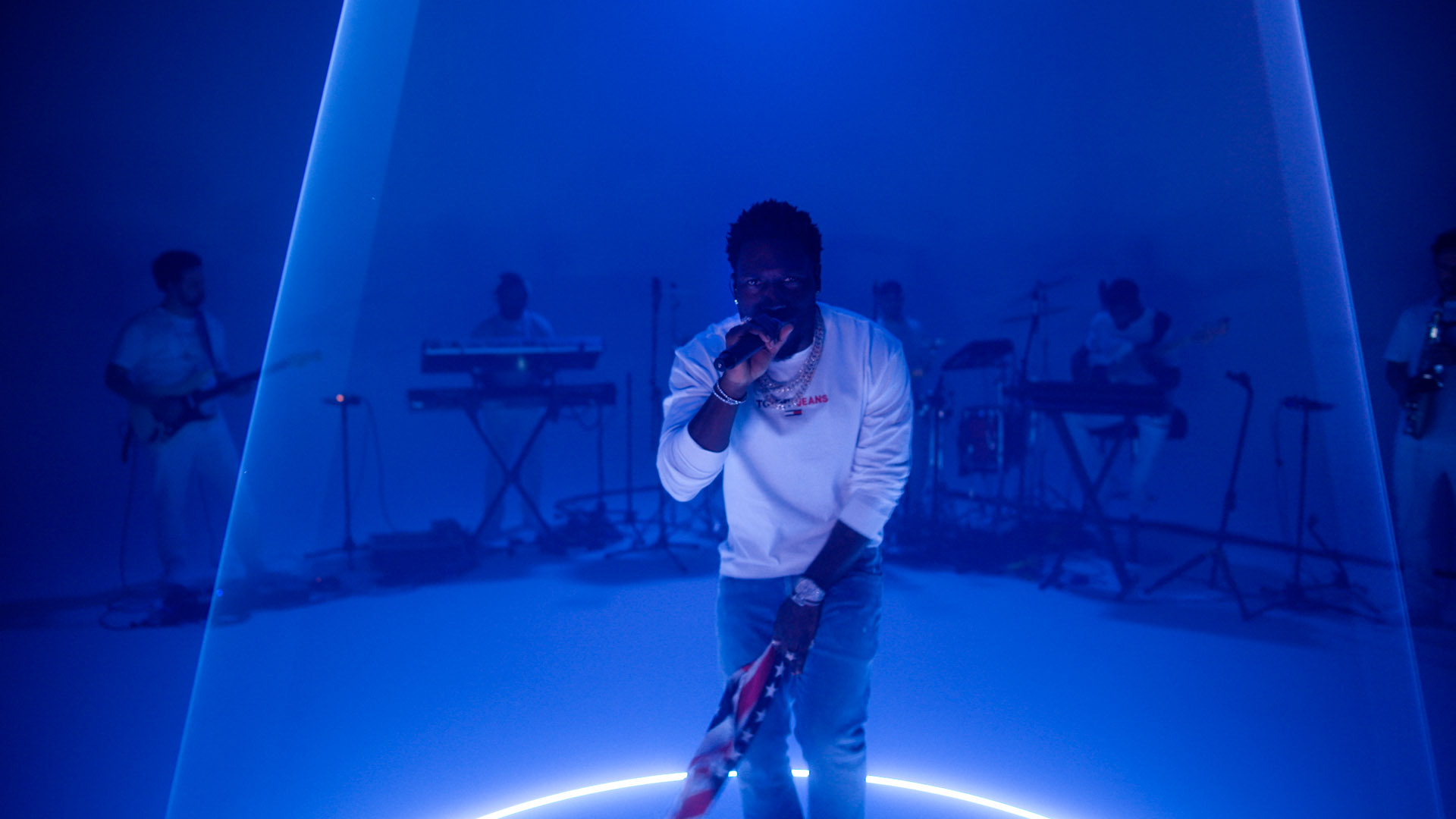 Frenna x Tommy Jeans Lockdown Session — still 2