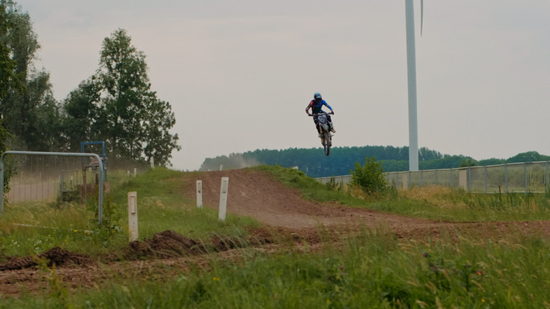 Glenn Coldenhoff — Monster Energy — still 4